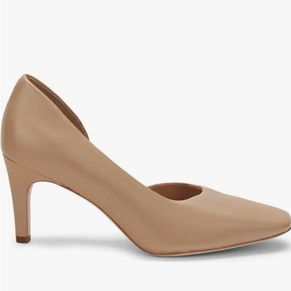 Women’s VINCE Tiana Point Toe Leather Pumps in Cappucino - Picture 1 of 9